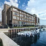 Club Wyndham Inn On Long Wharf