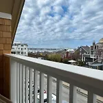 Harborside Inn