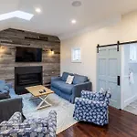 The Newport Lofts - 546 Thames Street