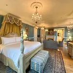 The Chanler At Cliff Walk