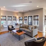 The Newport Lofts - 595 Thames Street