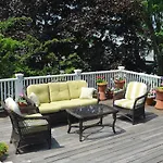 Yankee Peddler Inn