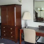 Harbor Base Inn