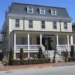 Inn On Bellevue (Adults Only)