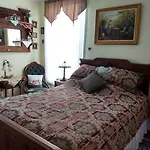 Armistead Cottage Bed & Breakfast