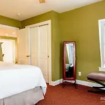 Bouchard Restaurant & Inn