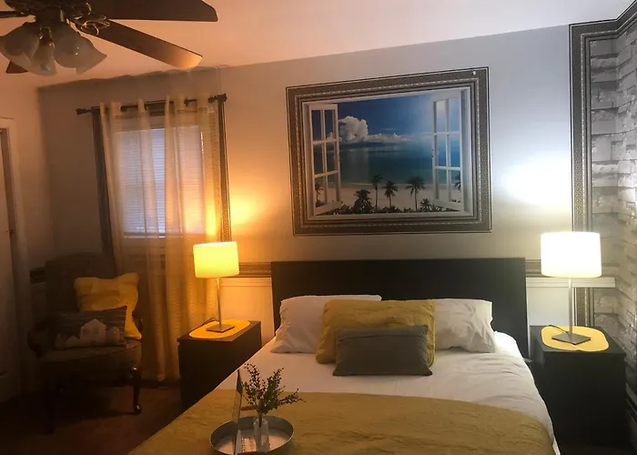 Admiral Weaver Inn