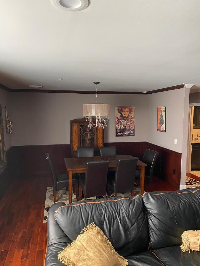 Irish American Apartment Newport