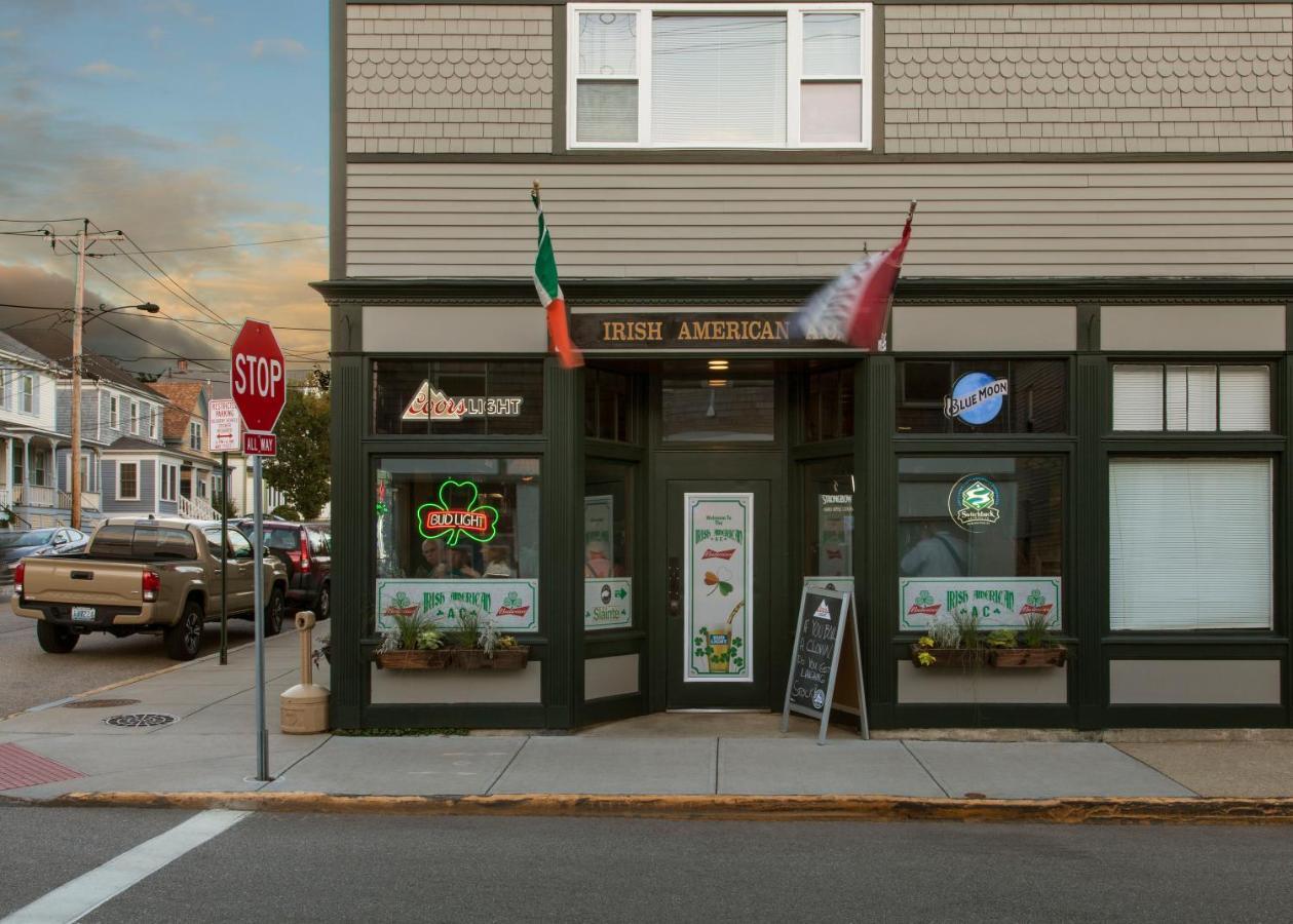 Apartment Irish American Newport