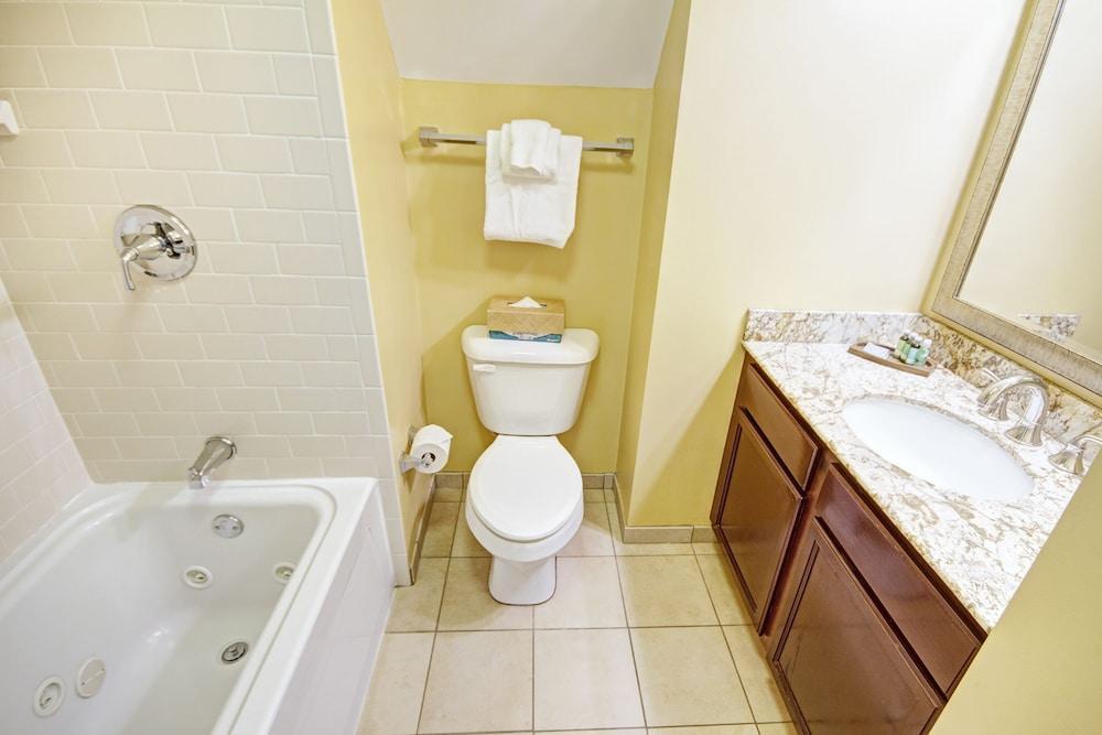 Club Wyndham Long Wharf 3*