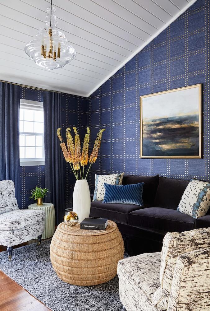 The Cliffside 3* Newport