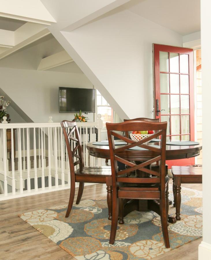 Almondy Inn 3*