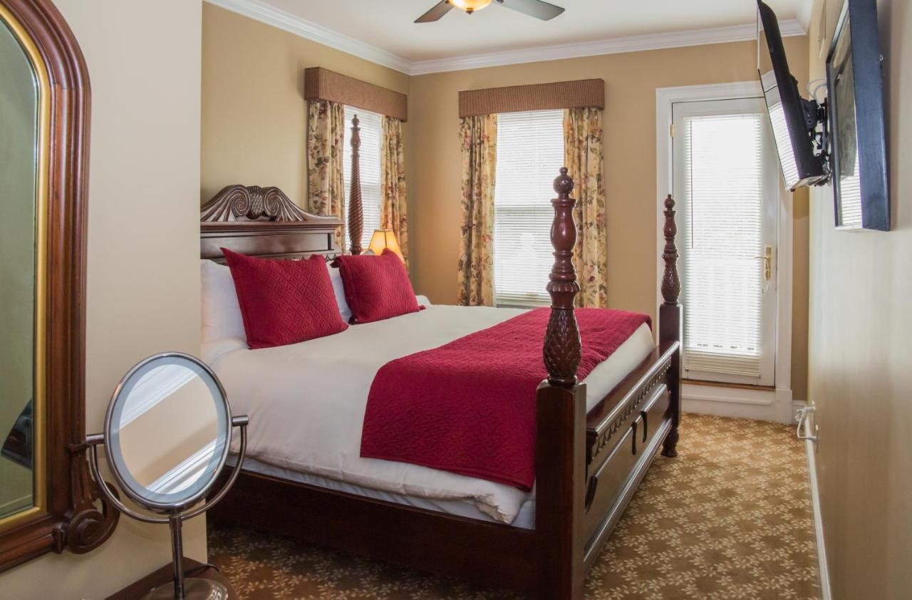 Almondy Inn Newport