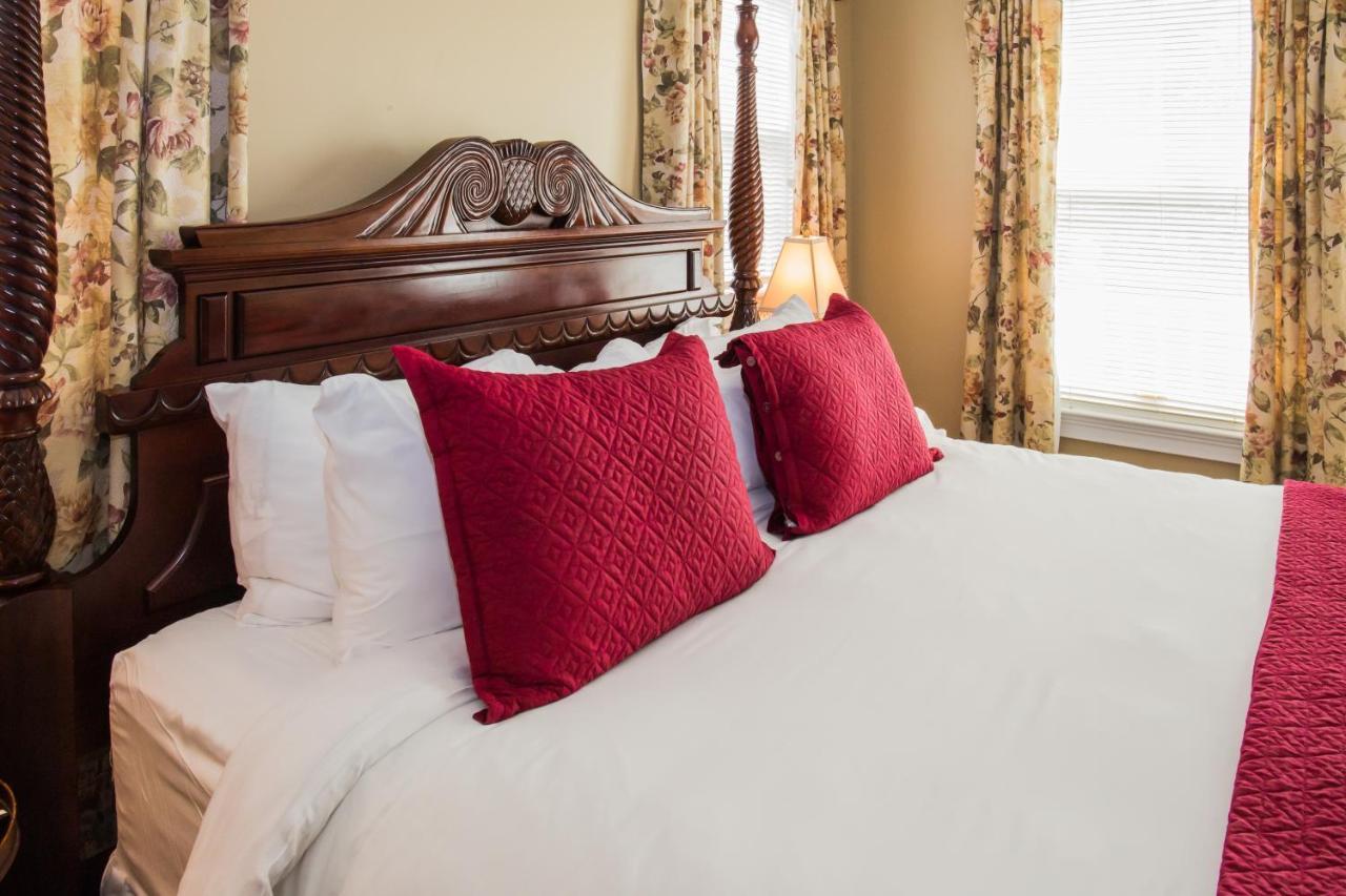 Almondy Inn Newport