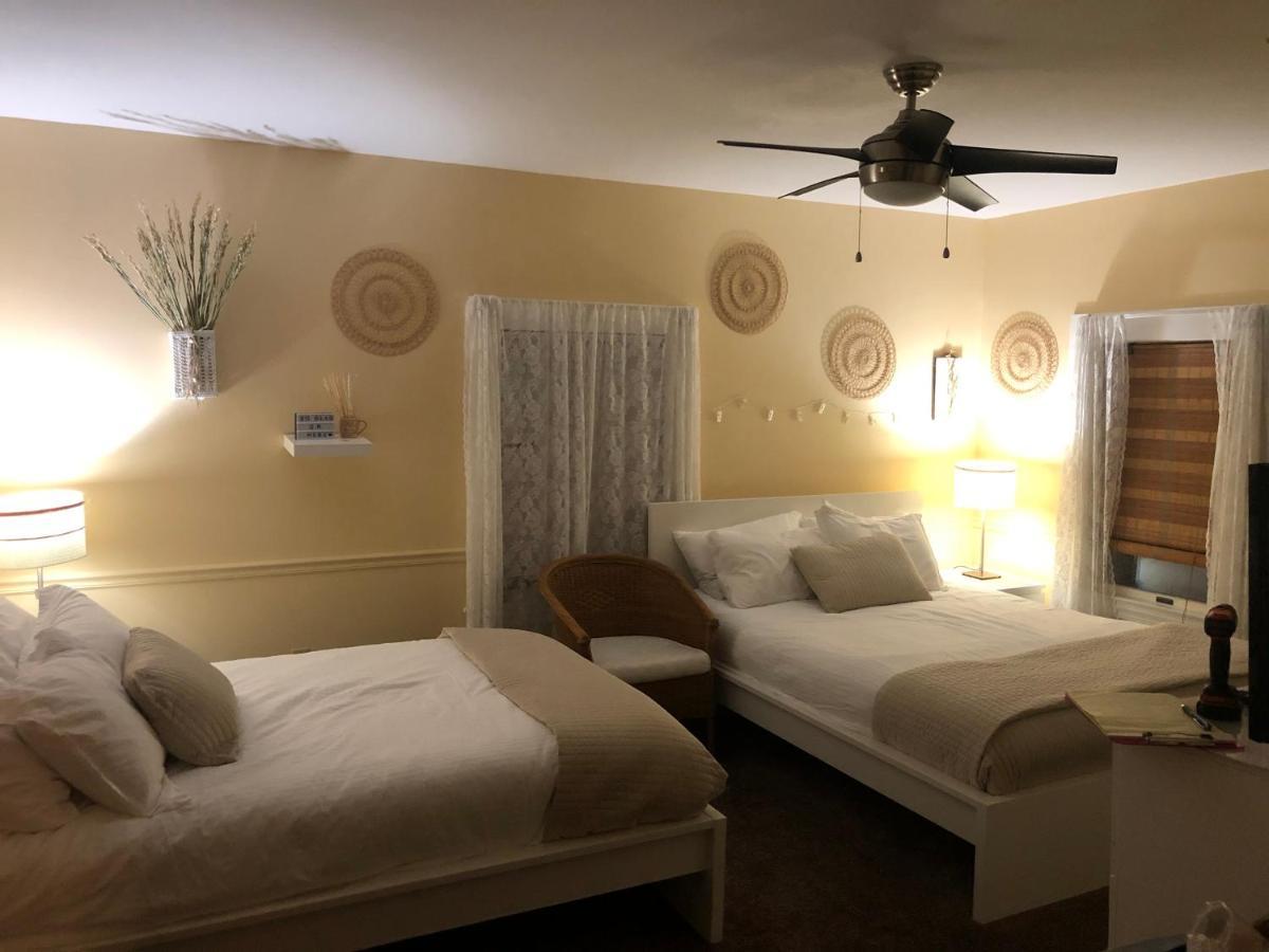 Admiral Weaver Bed & Breakfast
