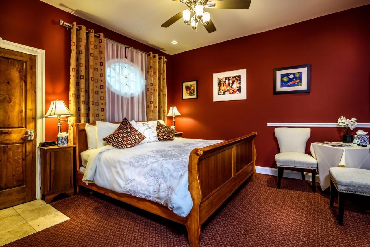 Bouchard Restaurant & Inn 4*