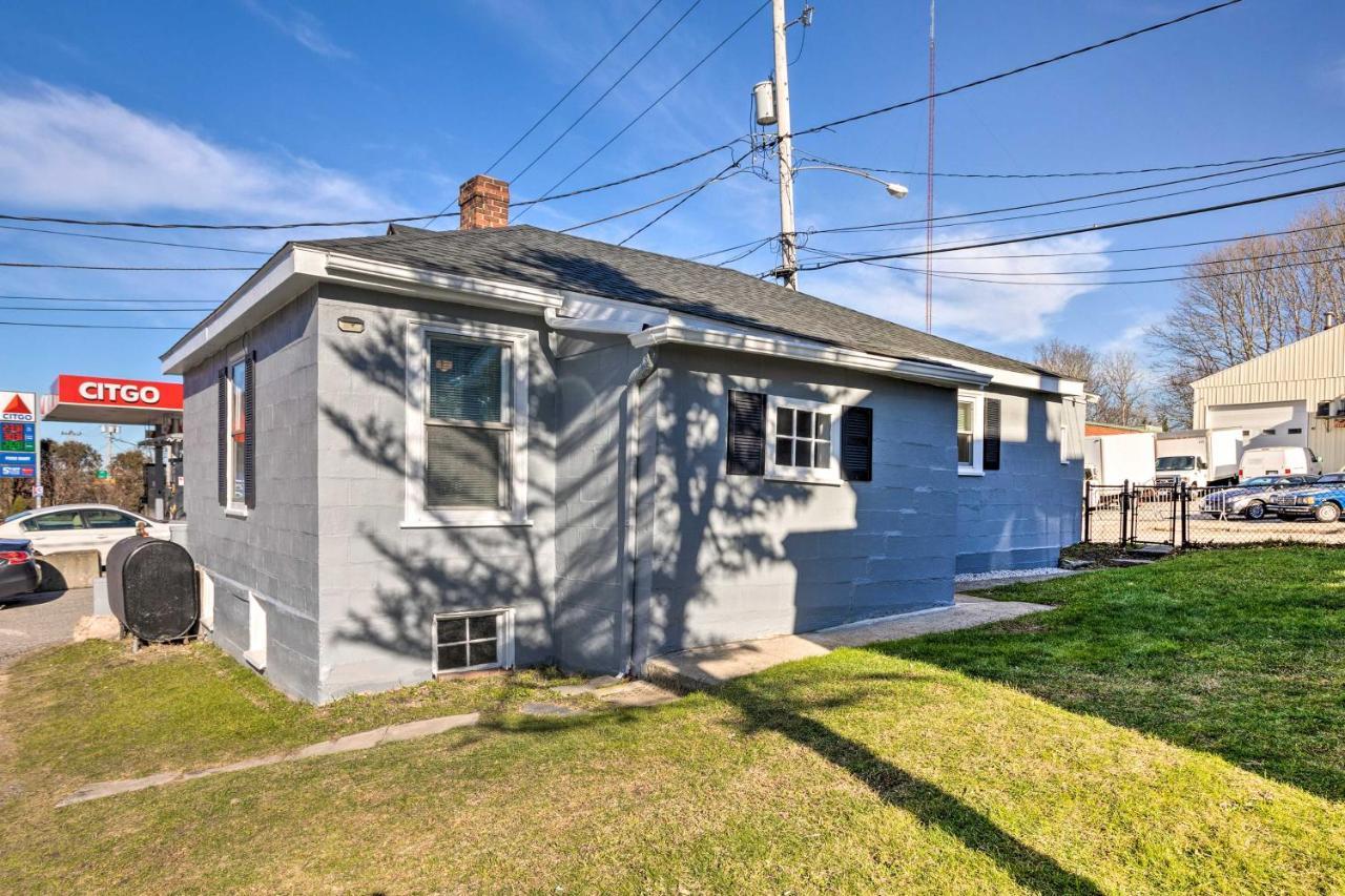 House Less Than 3 Mi To Beaches And Bowens Wharf! Holiday home
