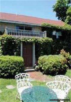 Yankee Peddler 3* Newport
