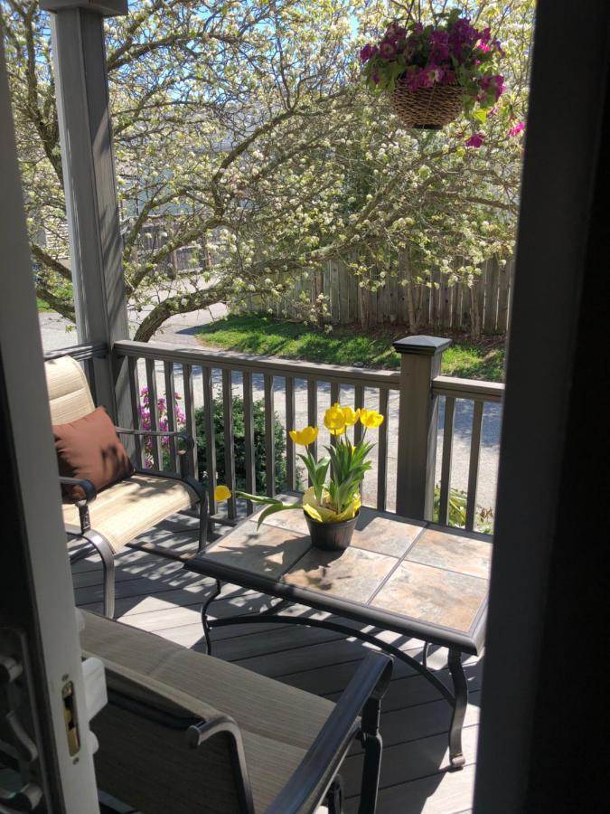 Admiral Weaver Bed & Breakfast Newport