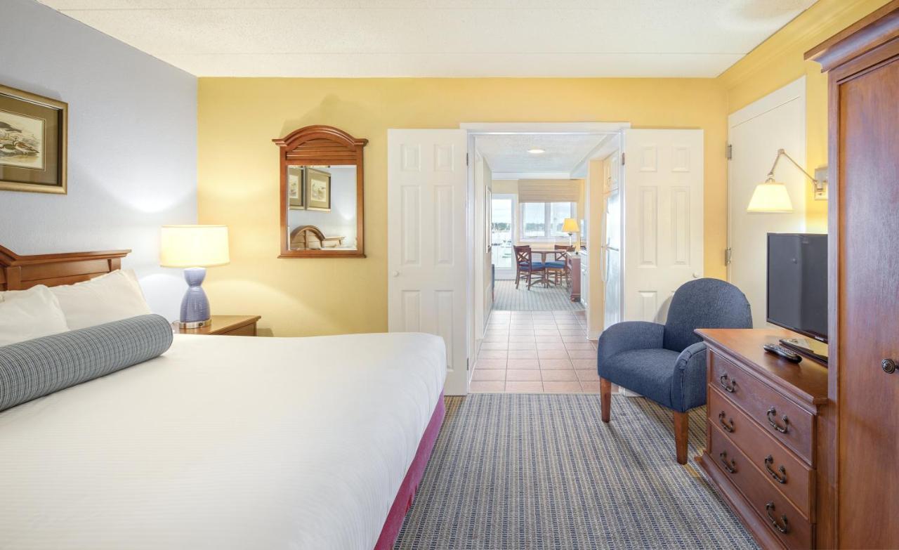 Club Wyndham On Long Wharf 3*