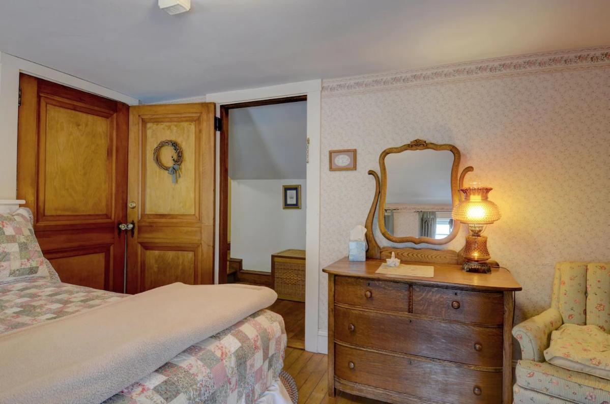 Inn Melville House 2*