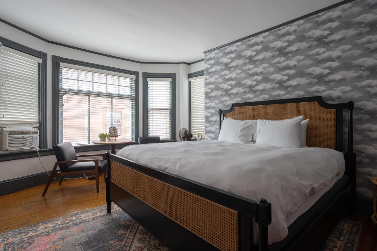 Bed & Breakfast Chart House Newport