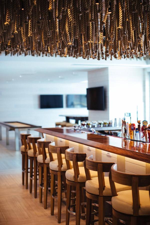 Marriott & 4* Newport