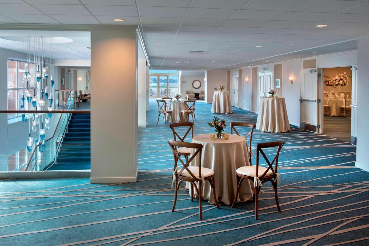 Marriott & Hotel Newport