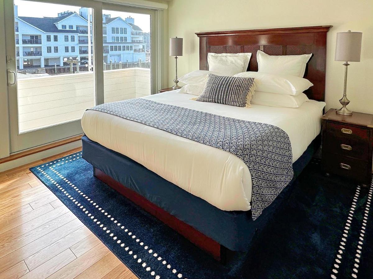 Harborside 3*
