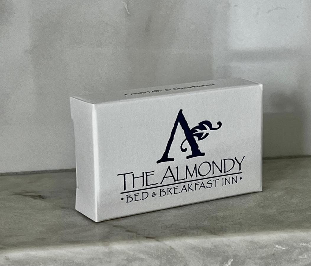 Inn Almondy