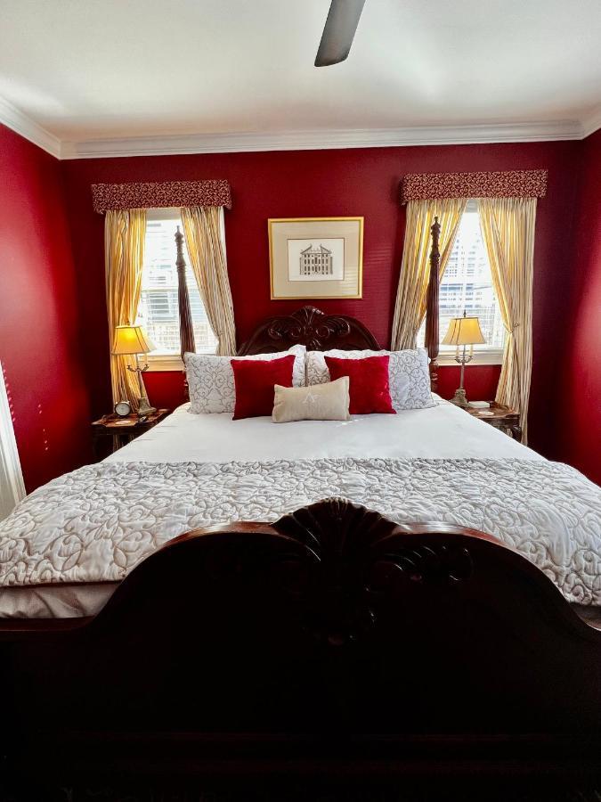 Inn Almondy Newport