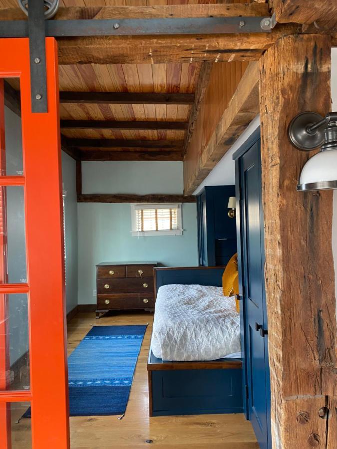 Hotel Magical Post And Beam Loft Downtown Newport! Newport