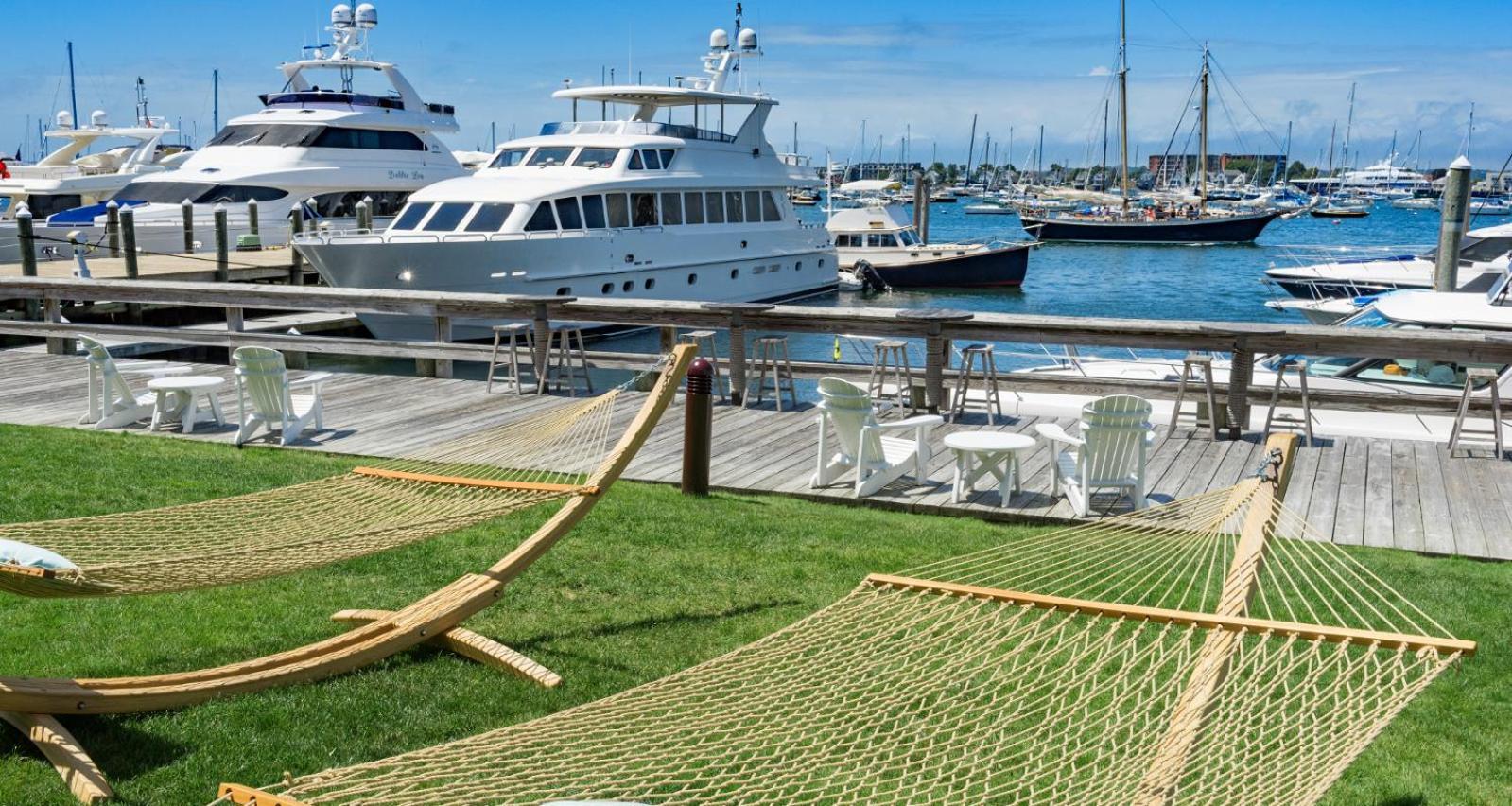 The Harbor & Marina Hotel