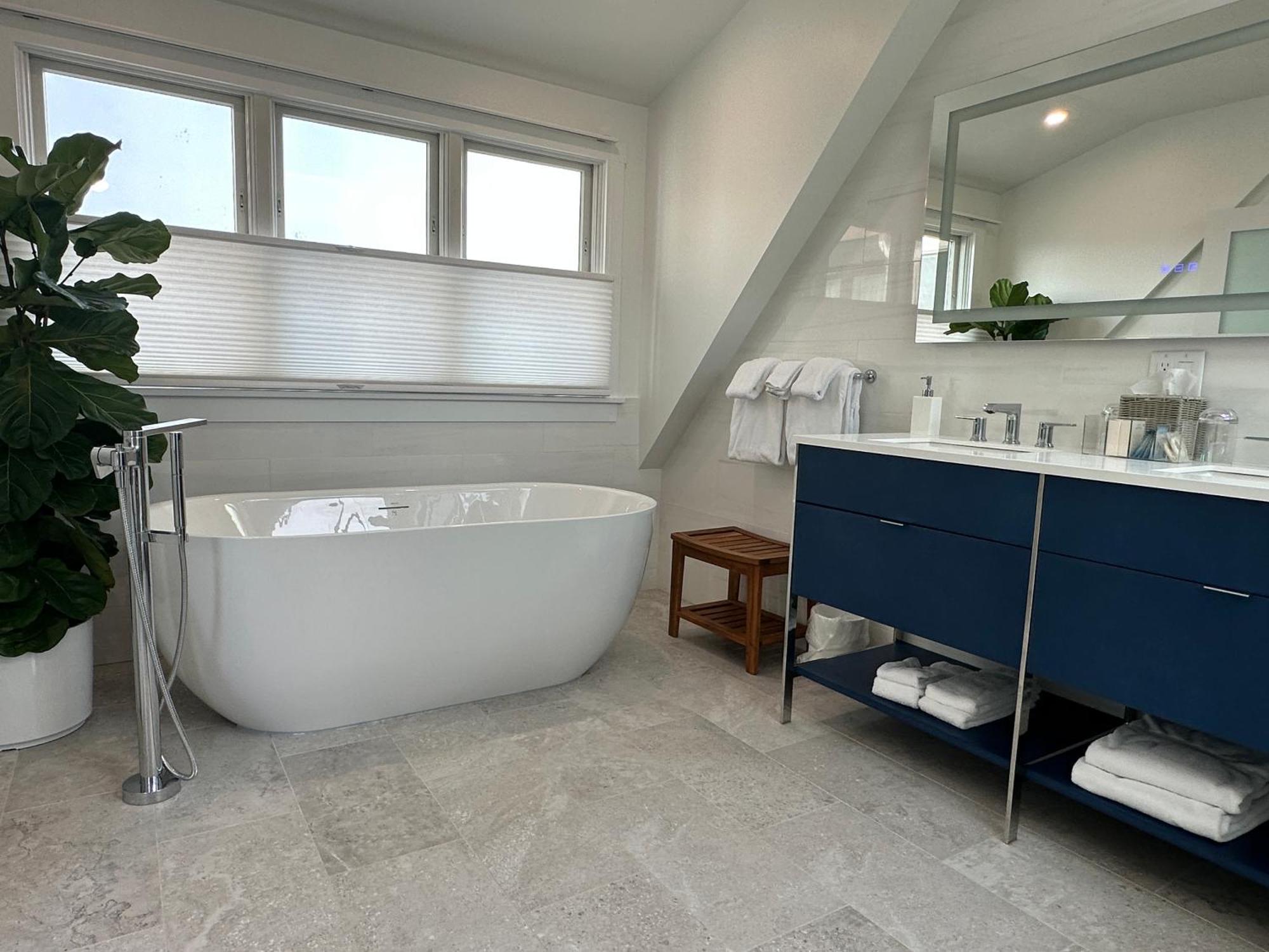 Harborside Inn 3*