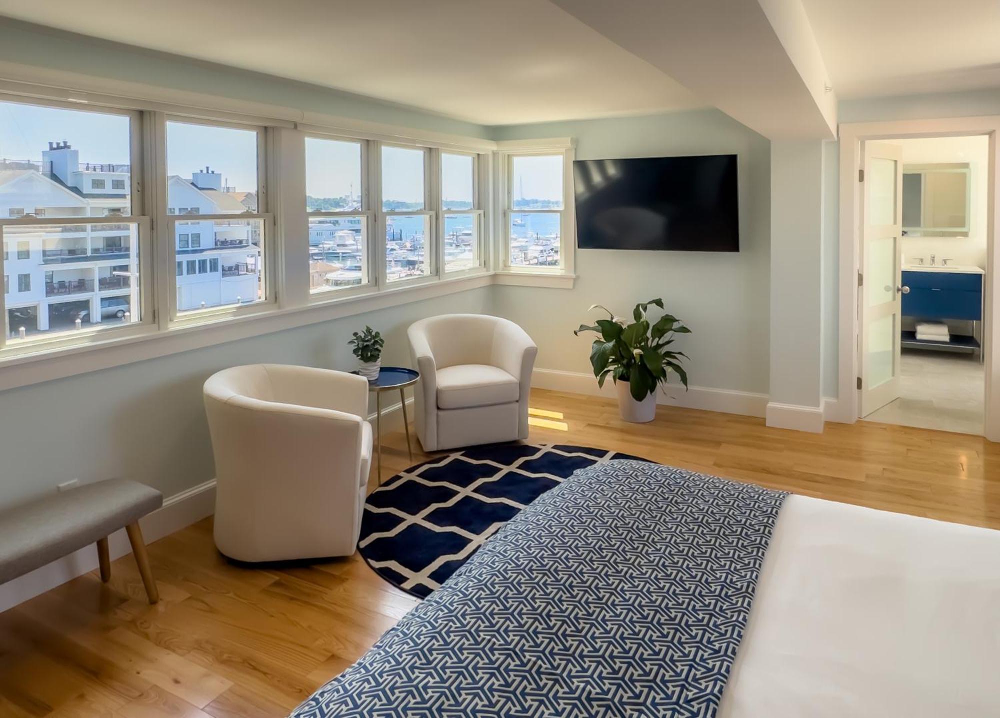 Harborside 3* Newport