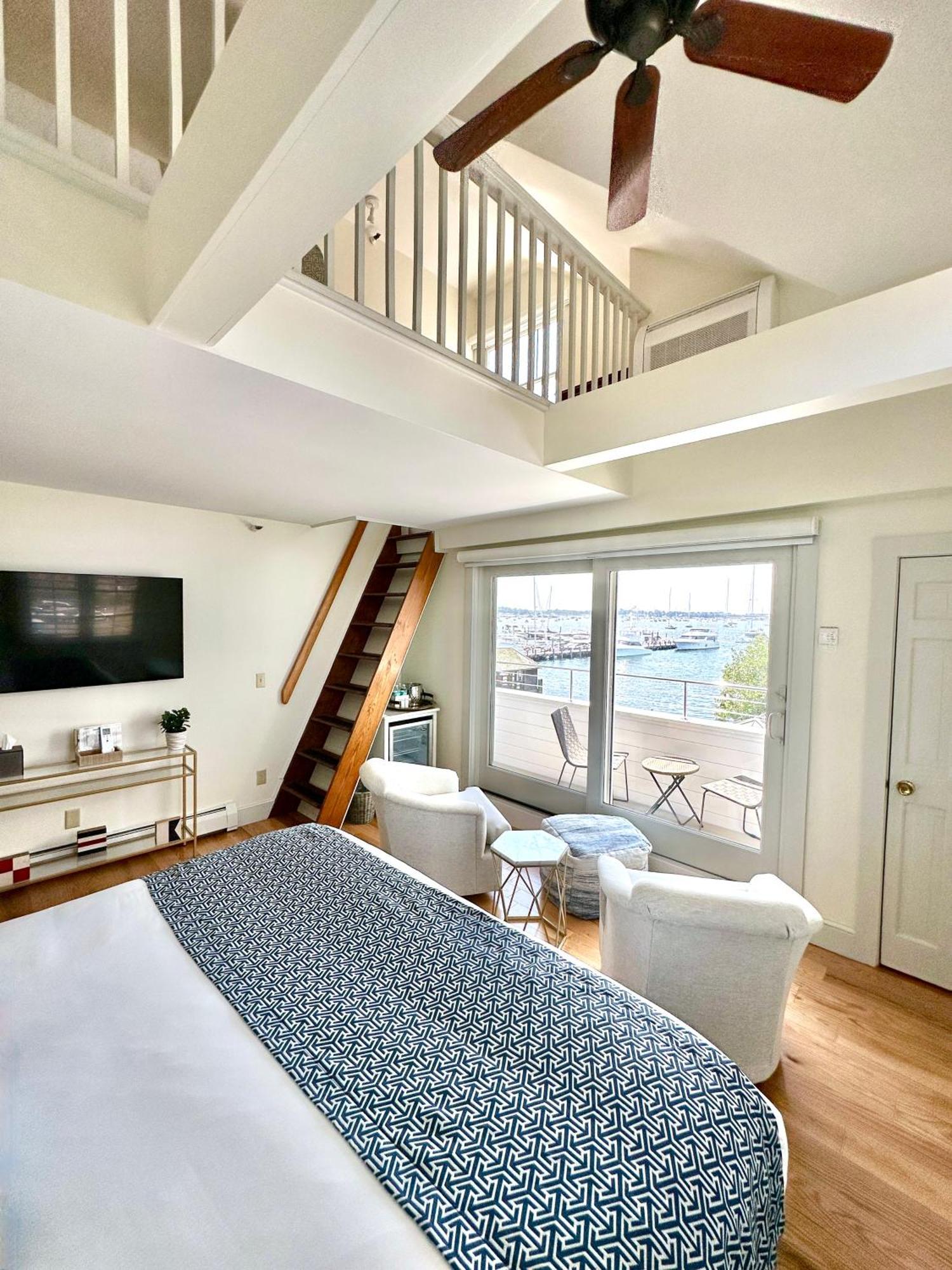 Inn Harborside