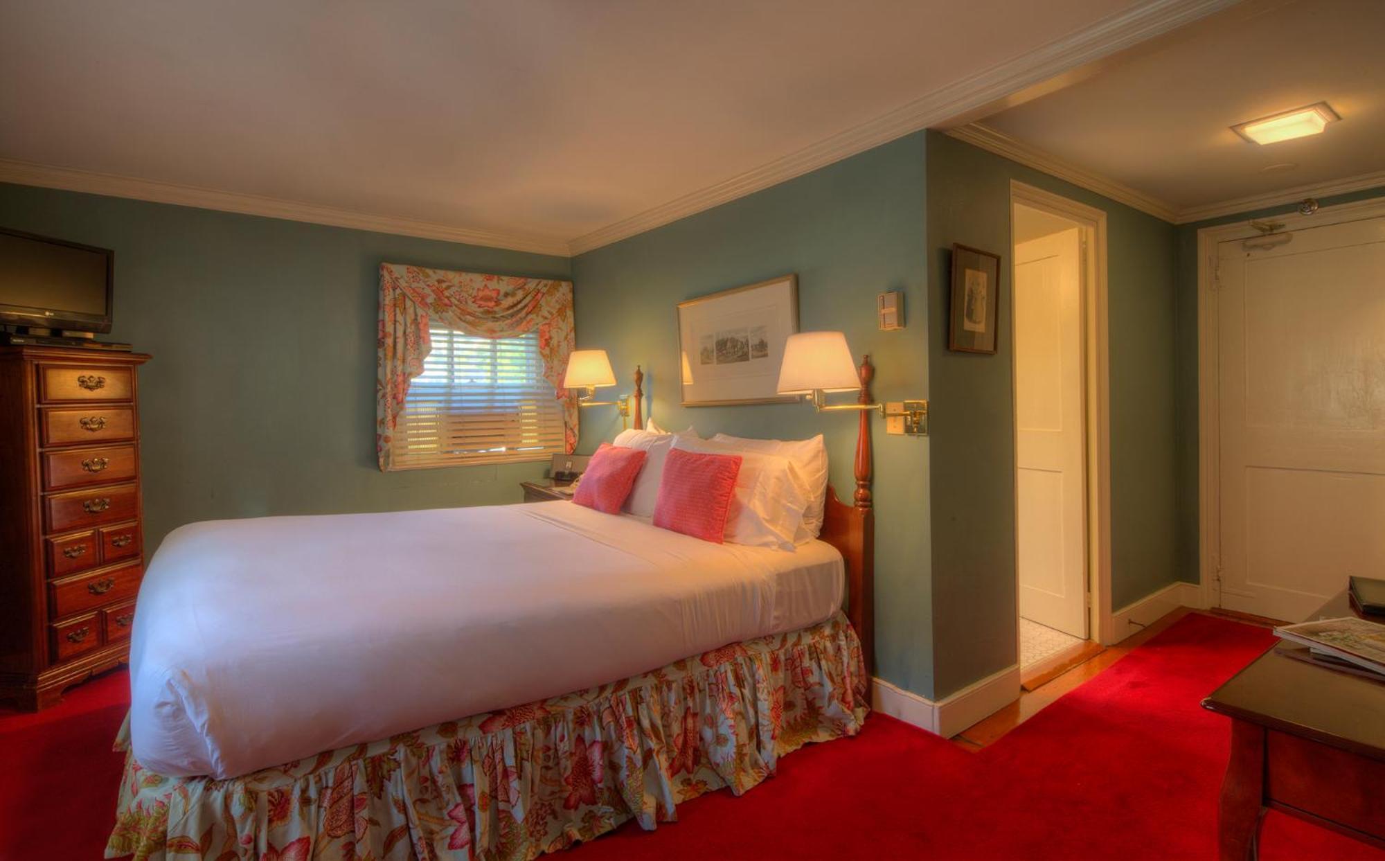 Bed & Breakfast Francis Malbone House