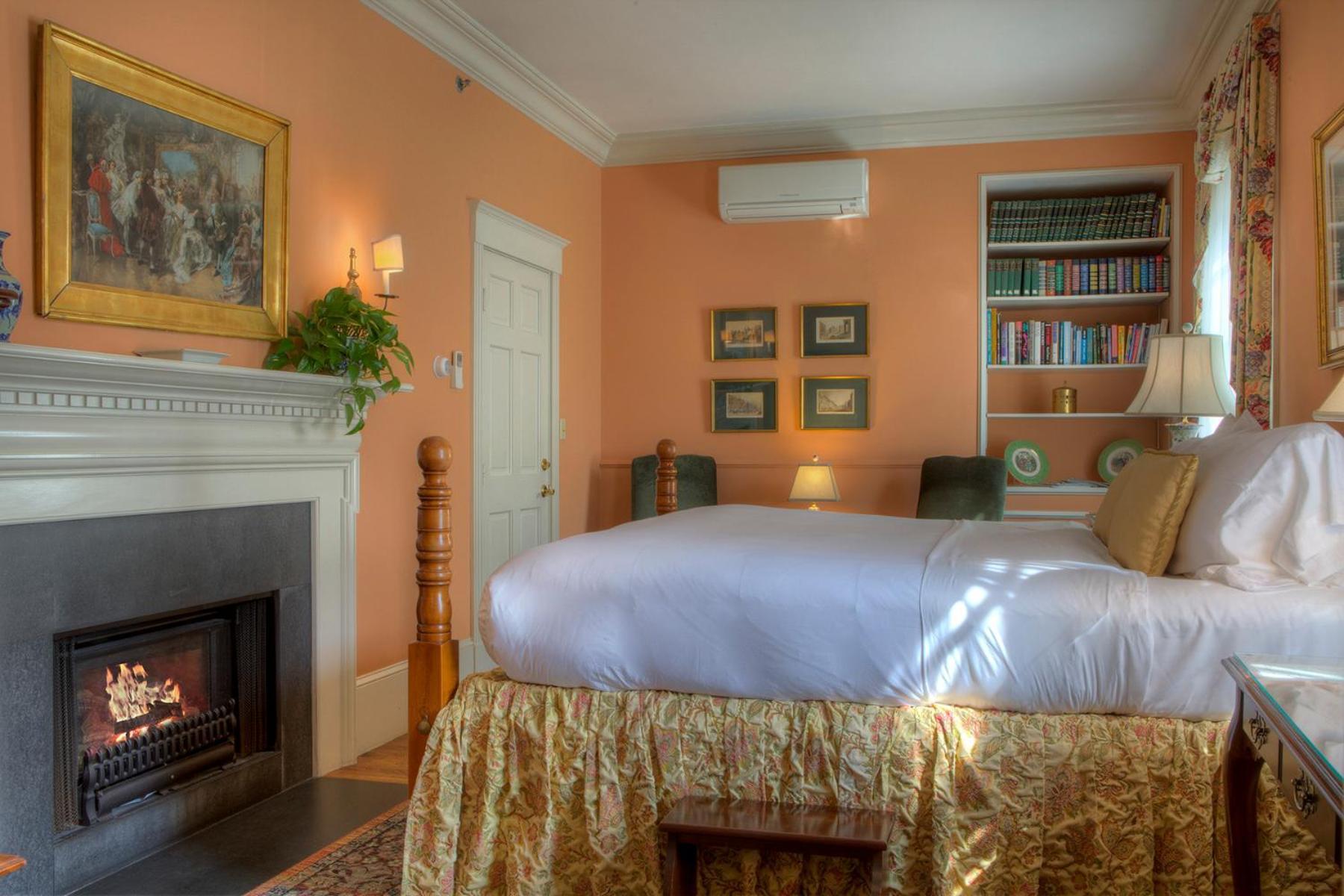 Francis Malbone House 4*