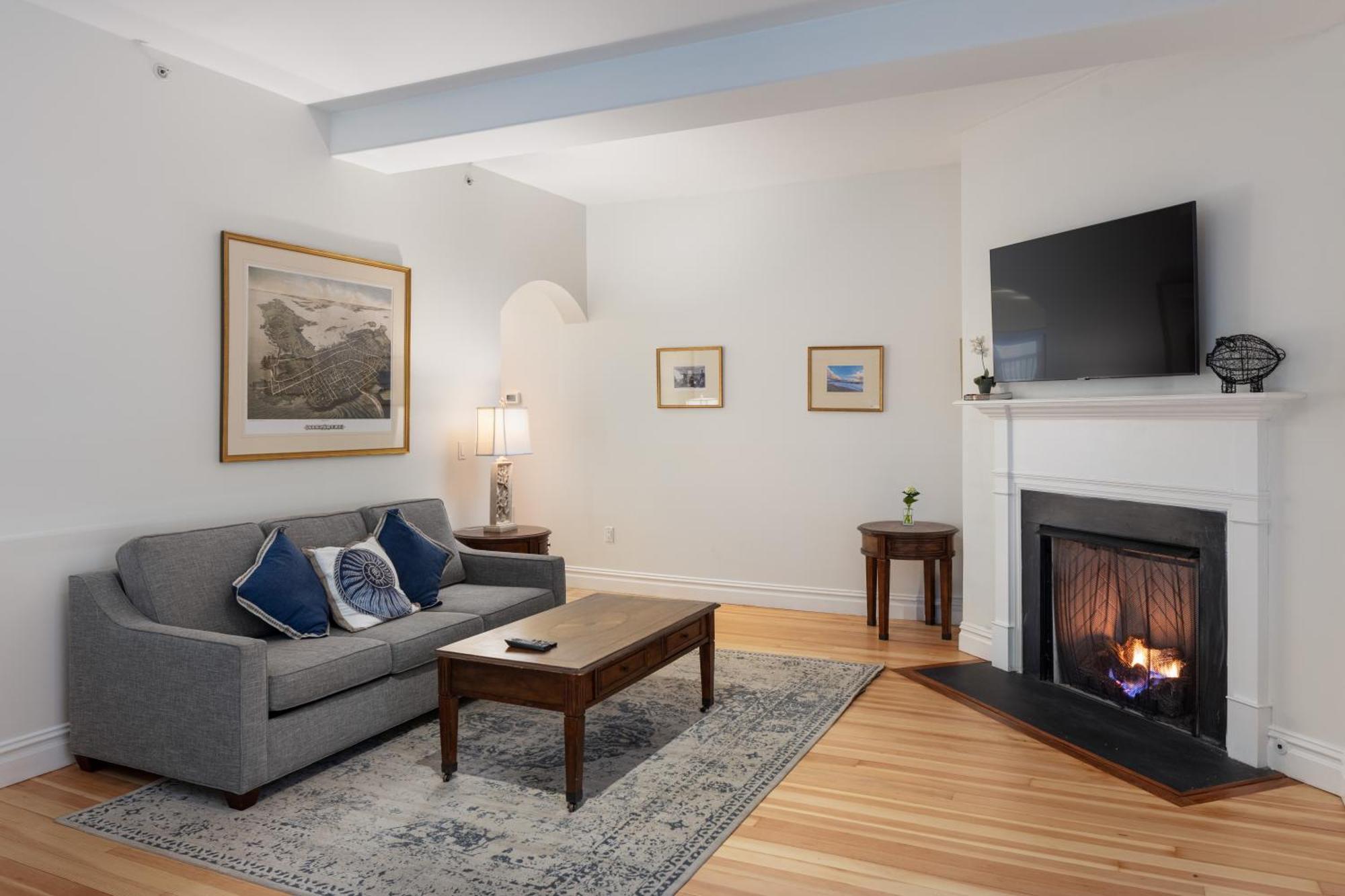 Pelham Court Aparthotel 3*