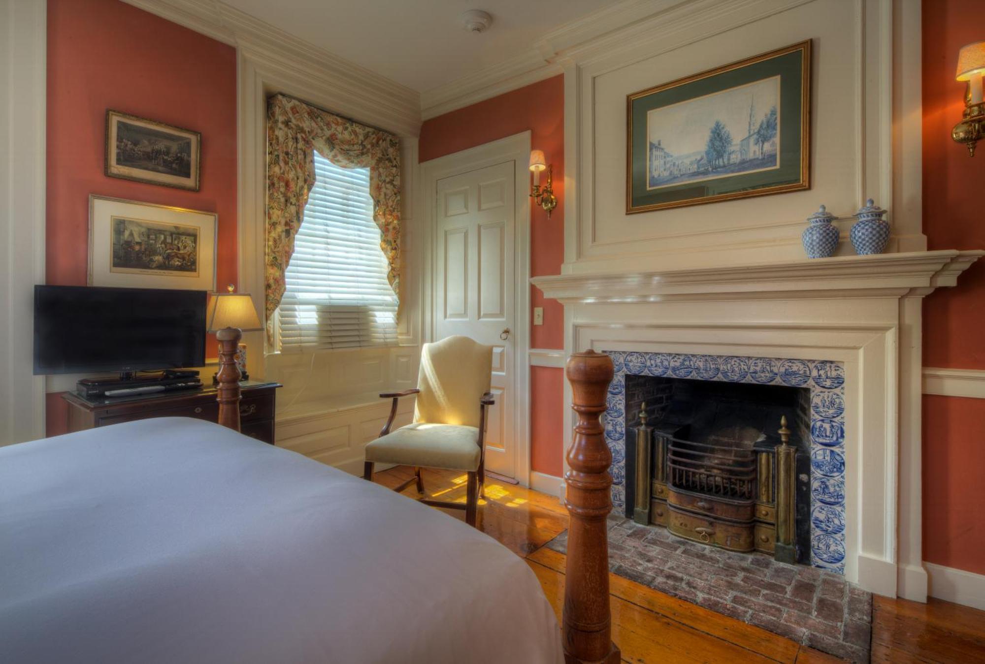 Bed & Breakfast Francis Malbone House
