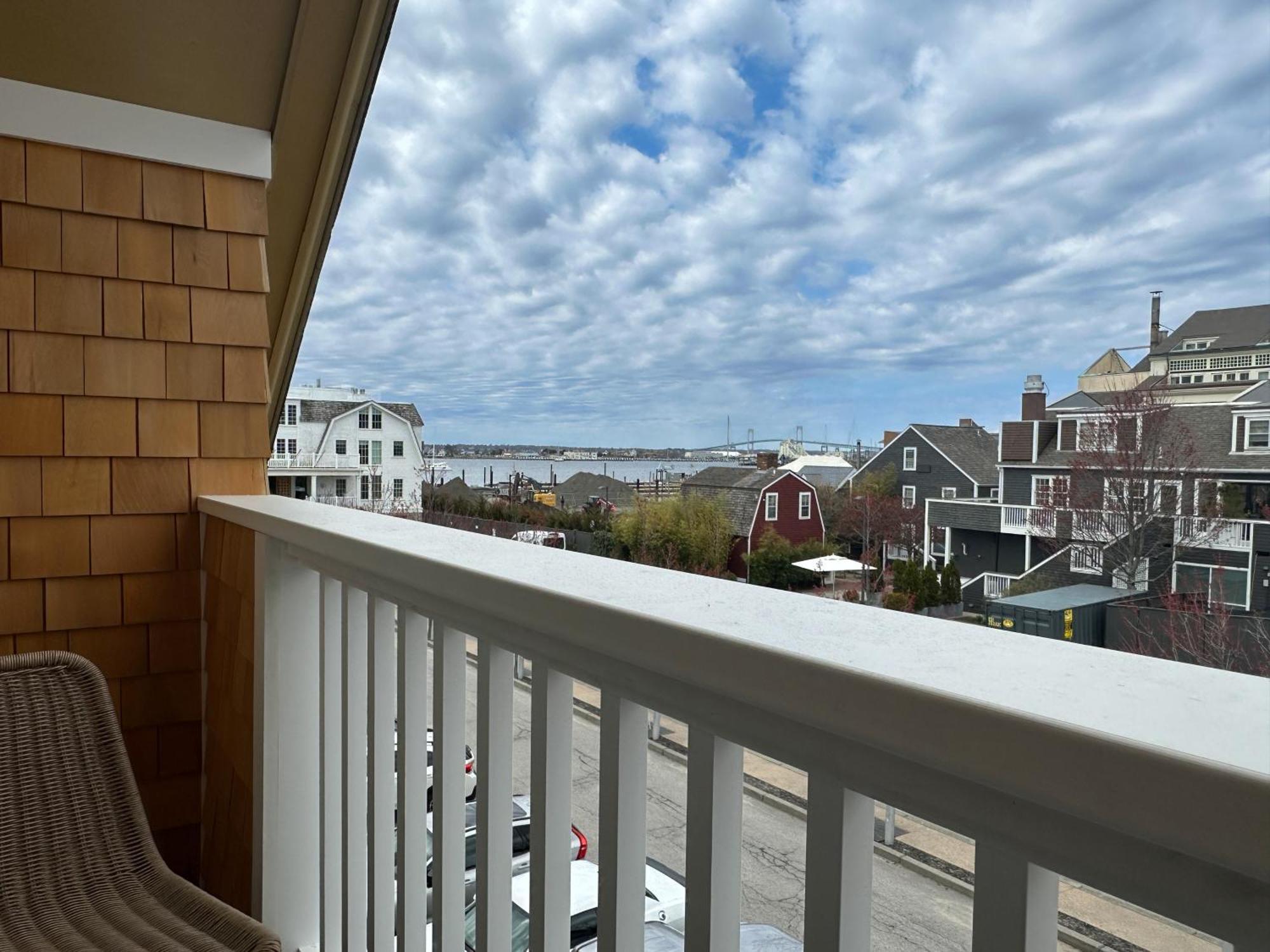 Harborside 3*