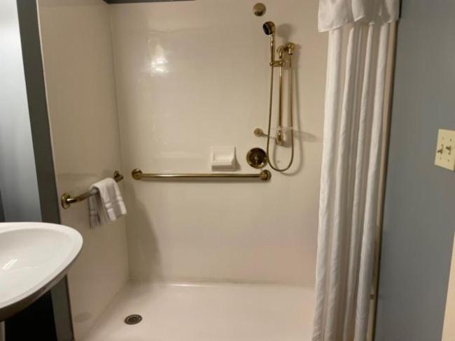 The Harbor & Marina Hotel 3*