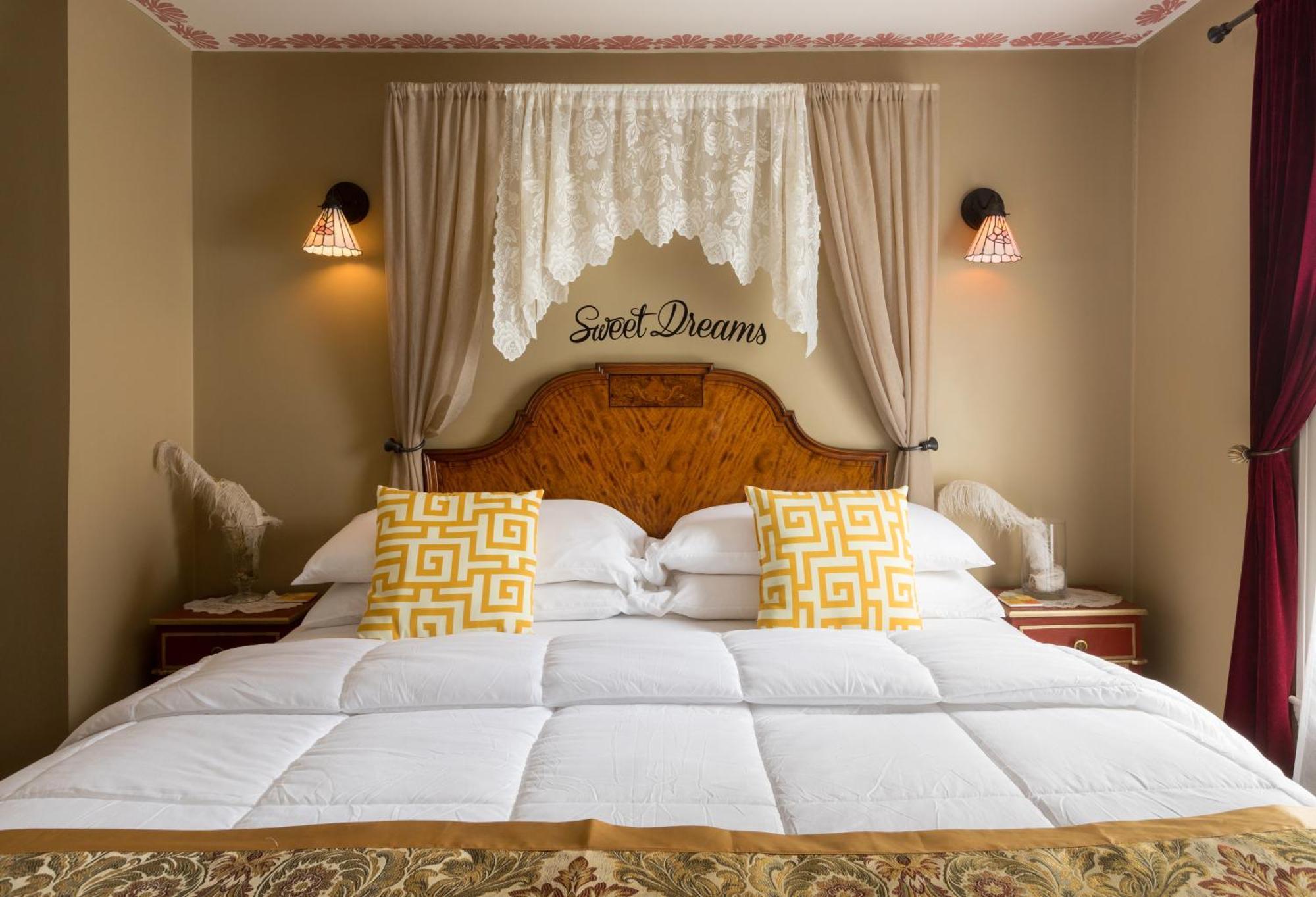 Artful Bed & Breakfast 5*