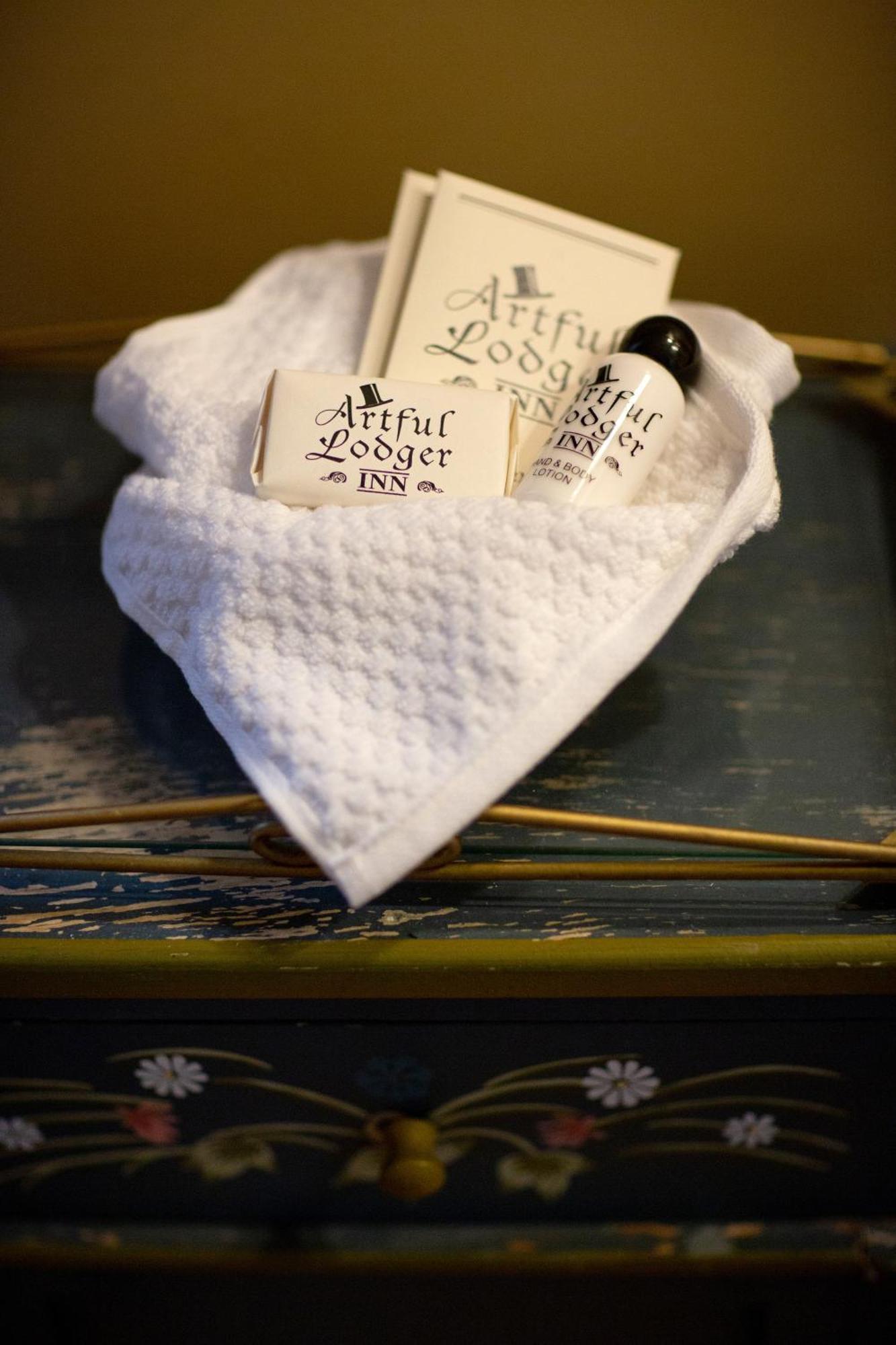 Artful Bed & Breakfast Newport
