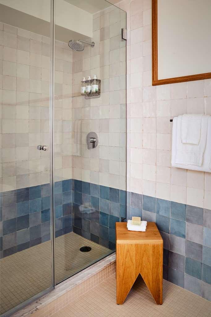 Wayfinder Hotel Newport