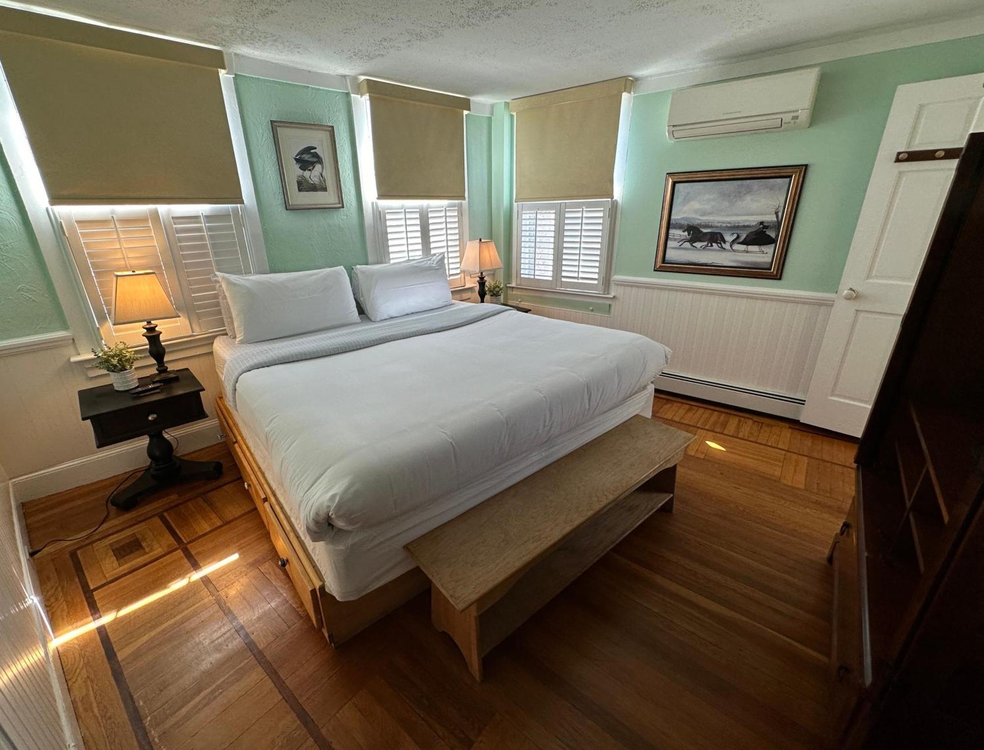 Entire Historic 5 Bed 5 Bath Sleeps 17 Hotel 3*