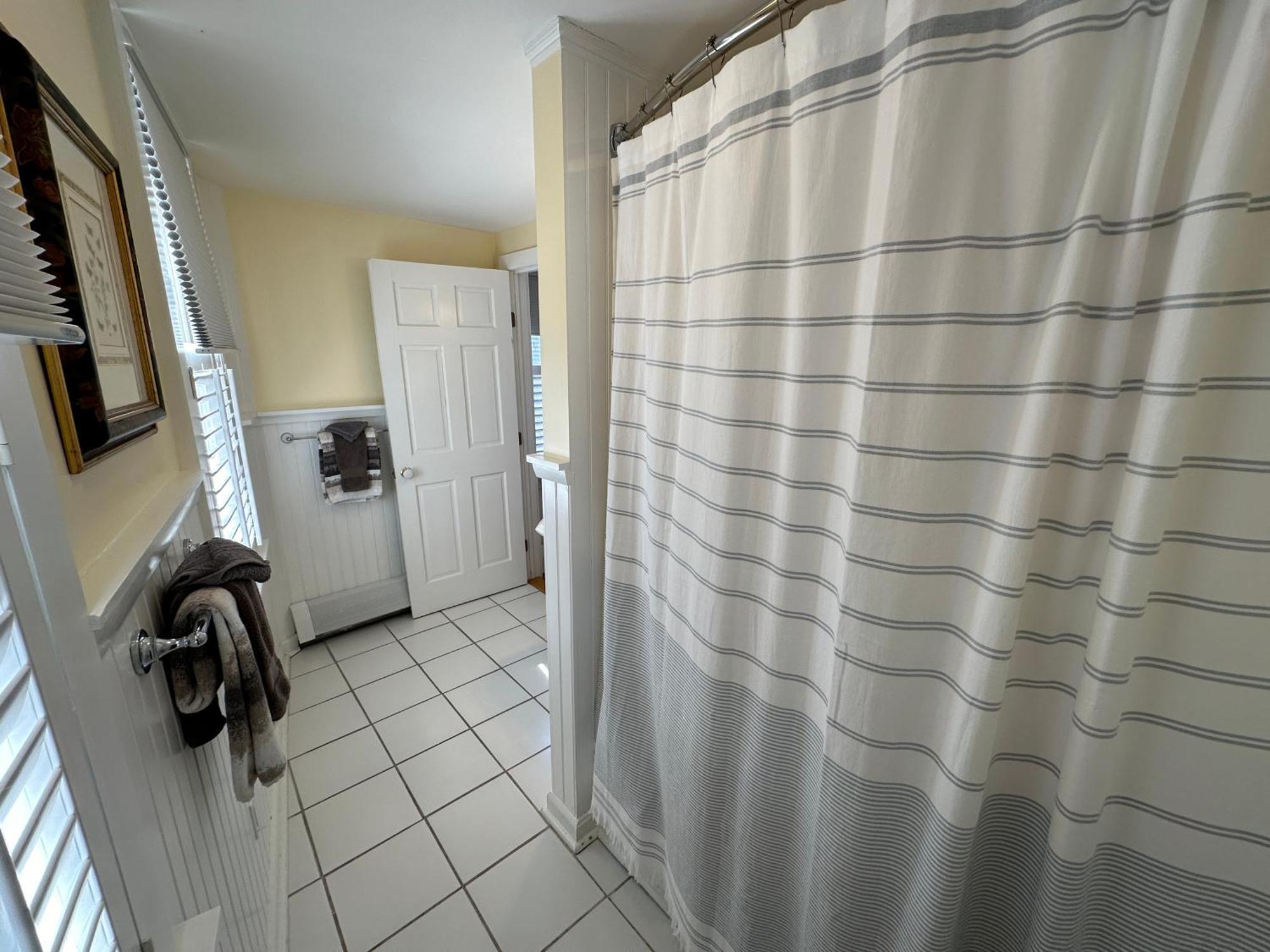 Entire Historic 5 Bed 5 Bath Sleeps 17 Newport