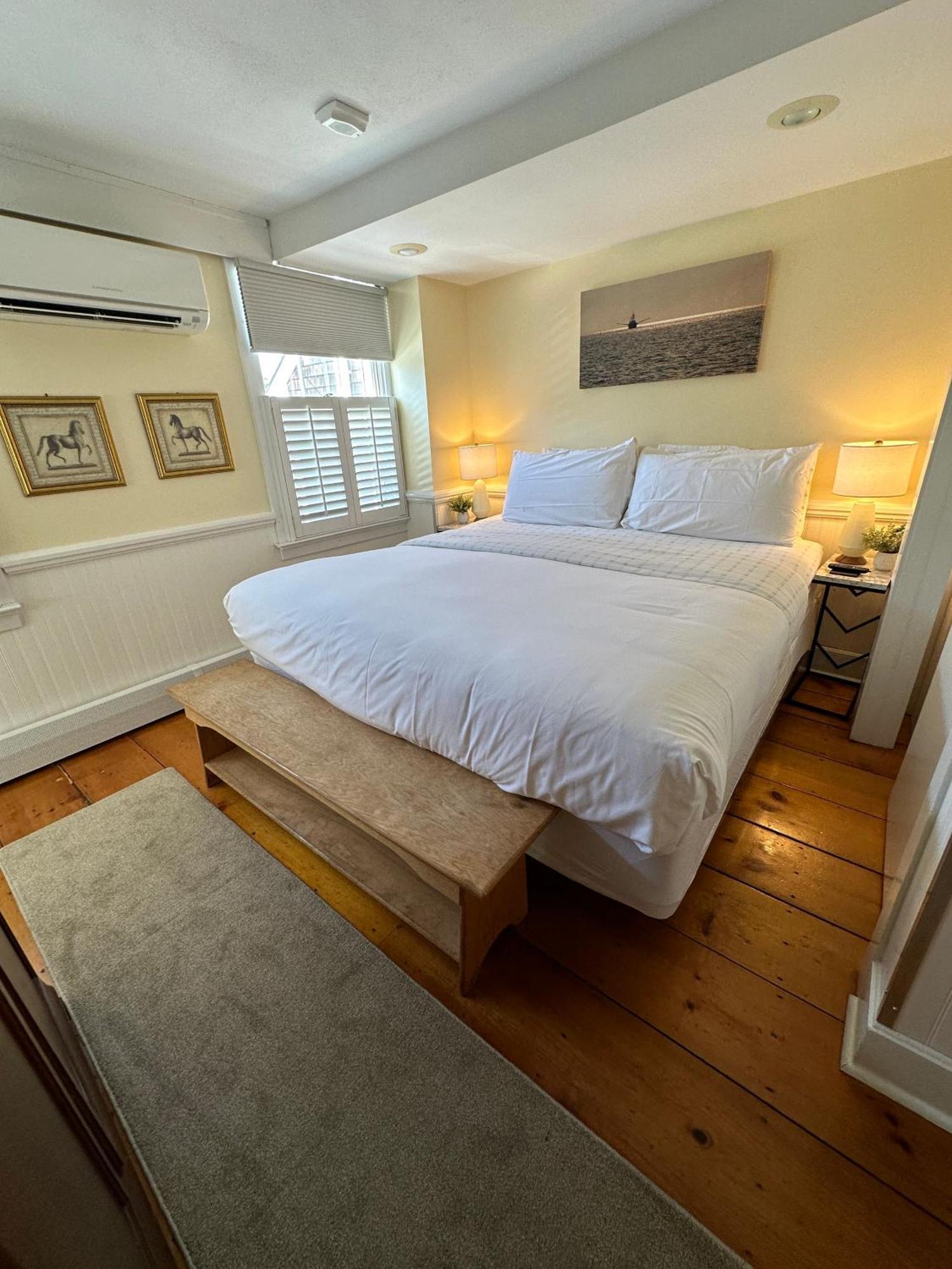 Hotel Entire Historic 5 Bed 5 Bath Sleeps 17 3*