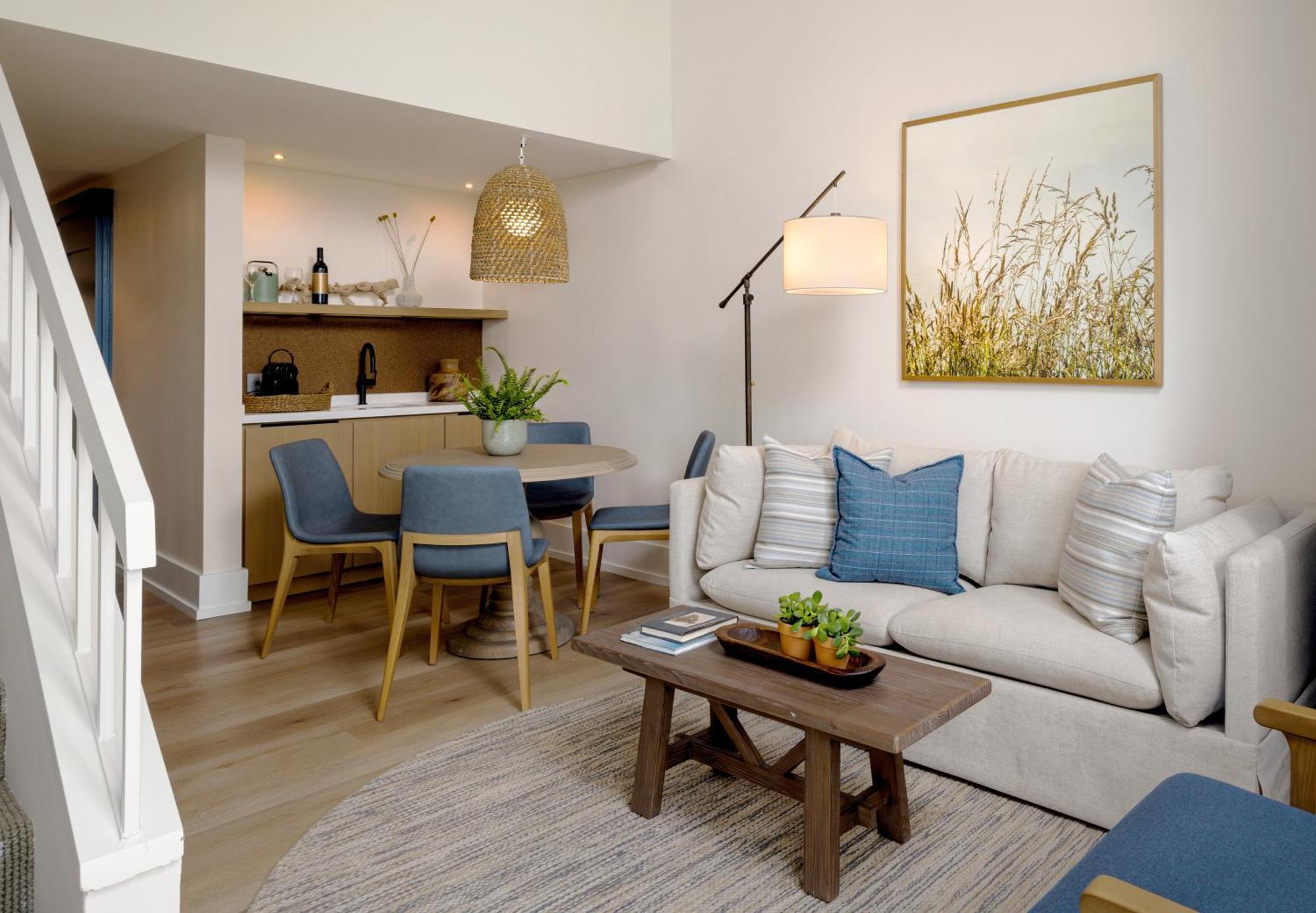 Hotel Harbor Island 4*