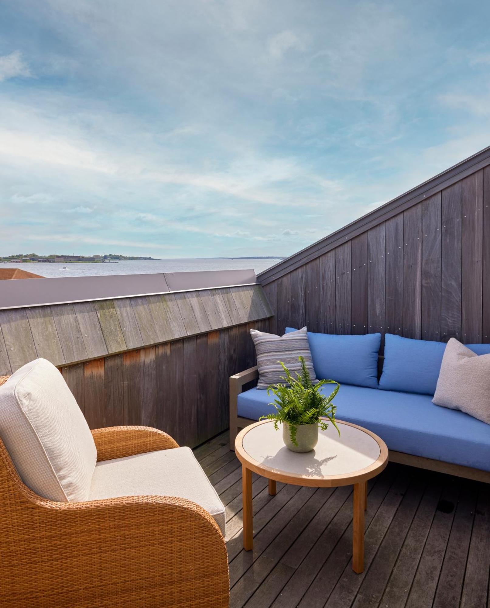 Harbor Island 4*